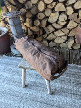 Dopp bag, double-lined waxed canvas with leather handles