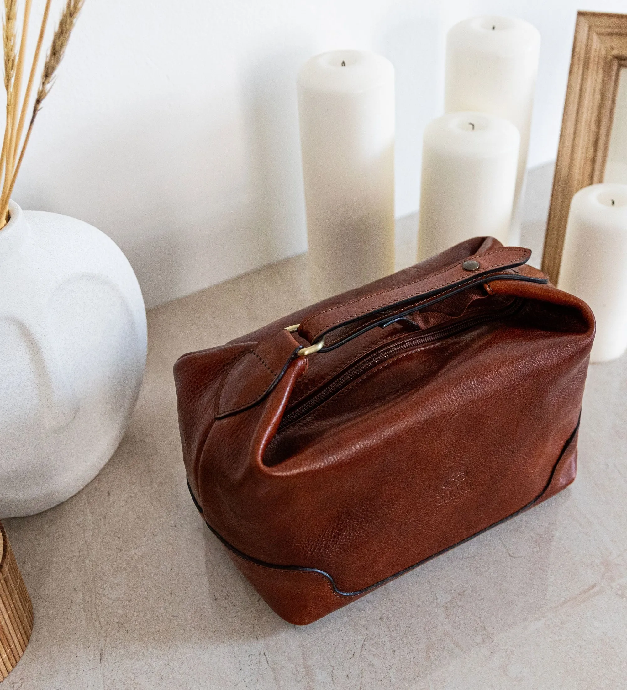 Leather Toiletry Bag - Autumn Leaves