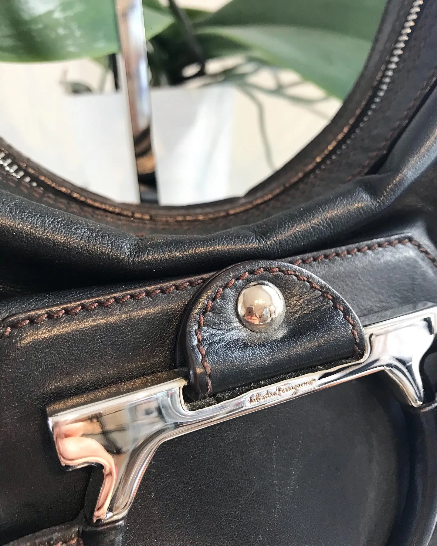 SALVATORE FERRAGAMO Leather Shoulder Bag