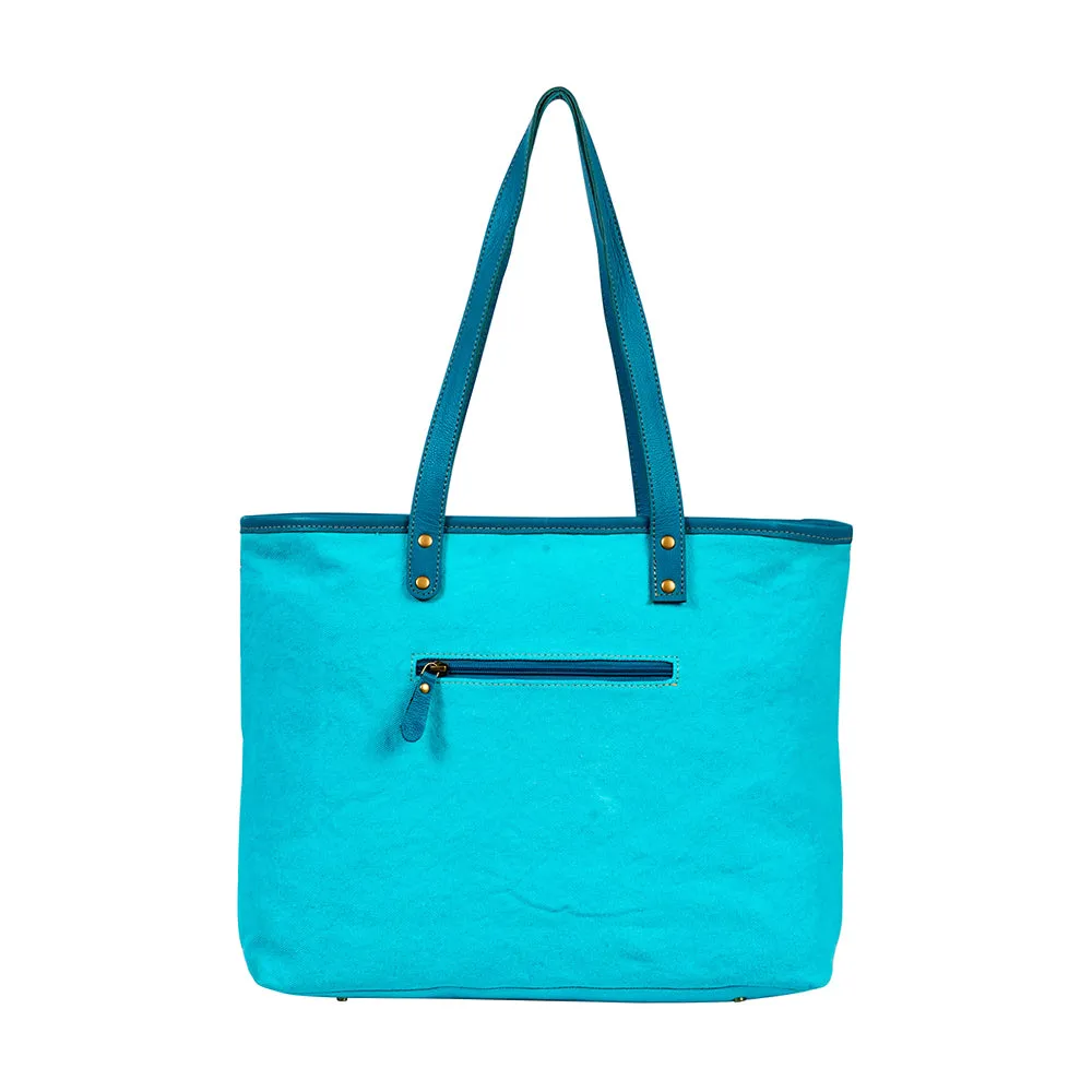 Tonga Ridge Tote Bag In Blue